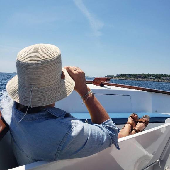 Meet your Posher, Anita - Picture 1 of 1